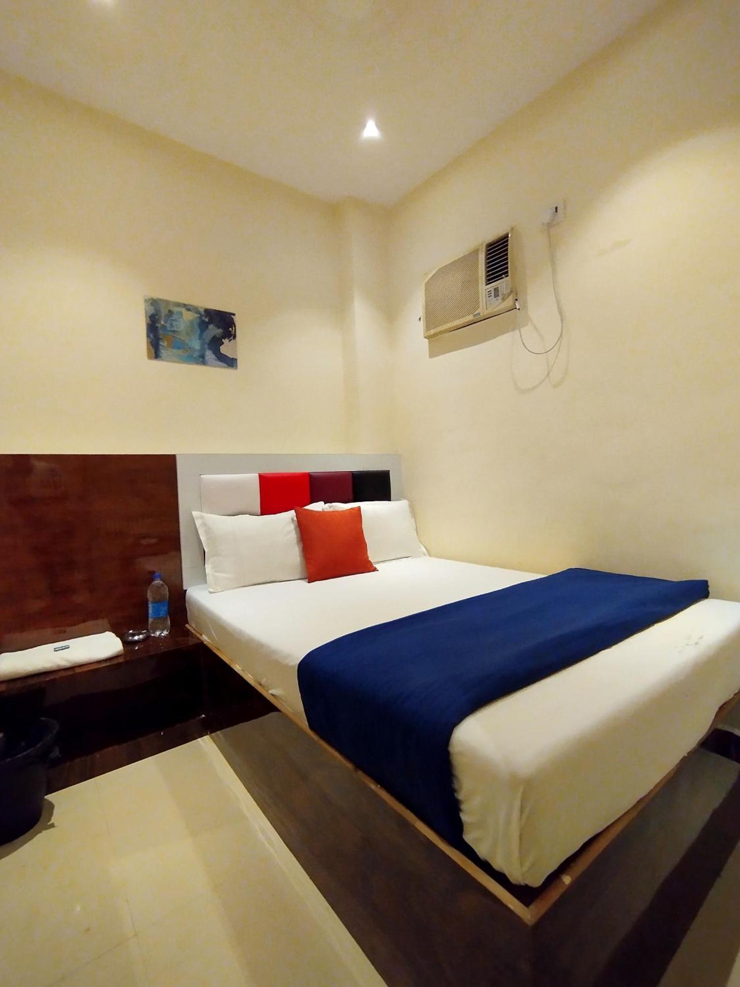 Hotel Aspen Мумбаї Екстер'єр фото