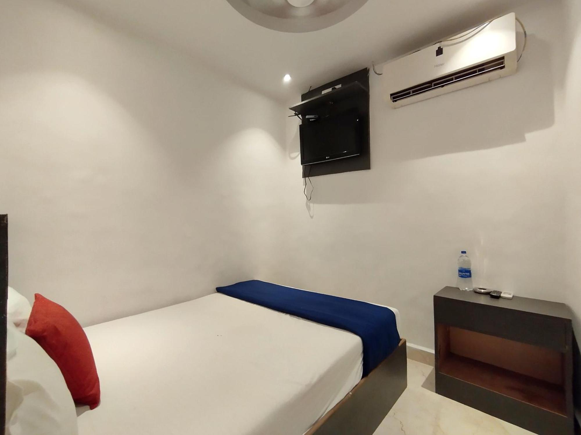 Hotel Aspen Мумбаї Екстер'єр фото