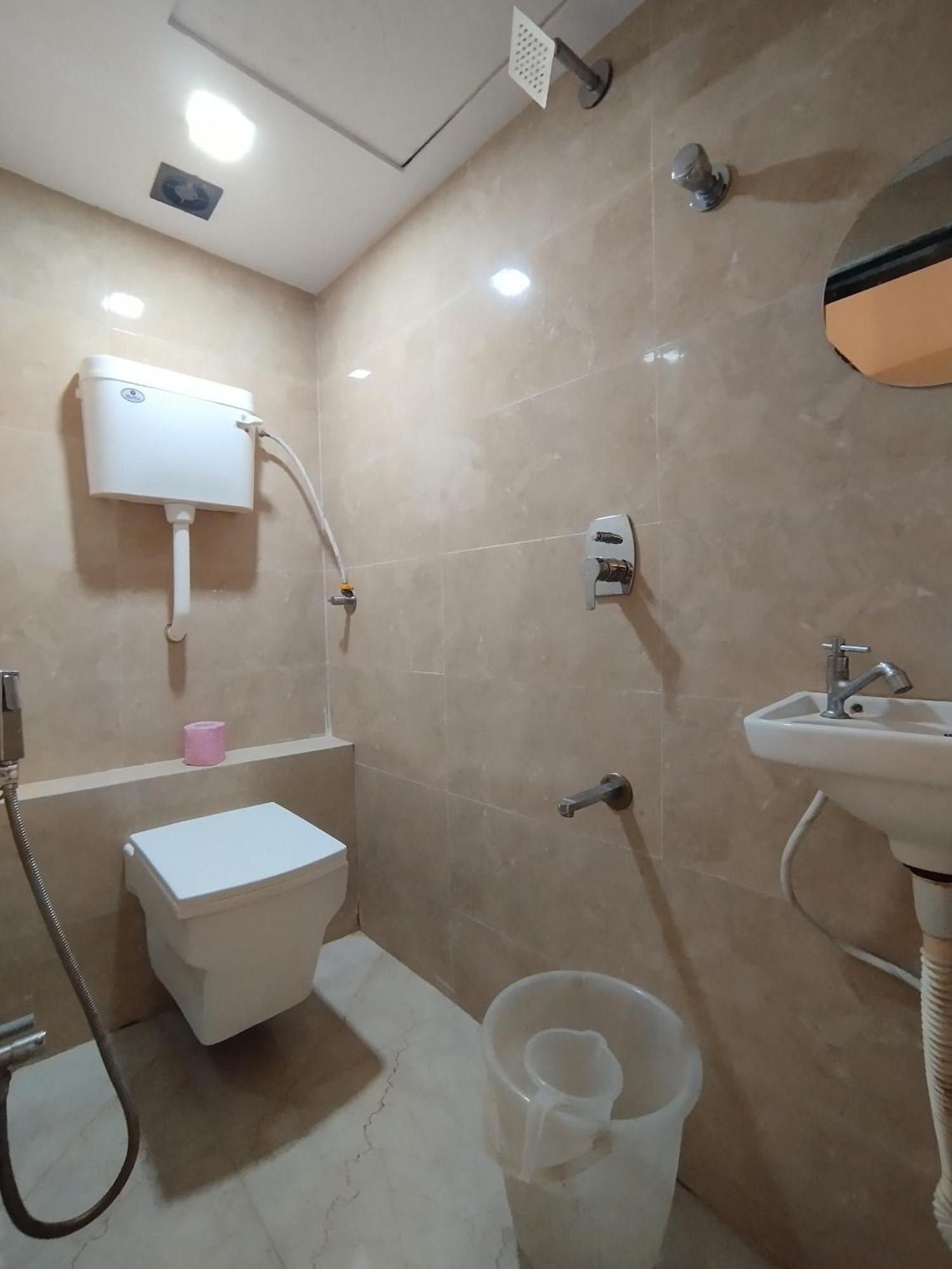 Hotel Aspen Мумбаї Екстер'єр фото